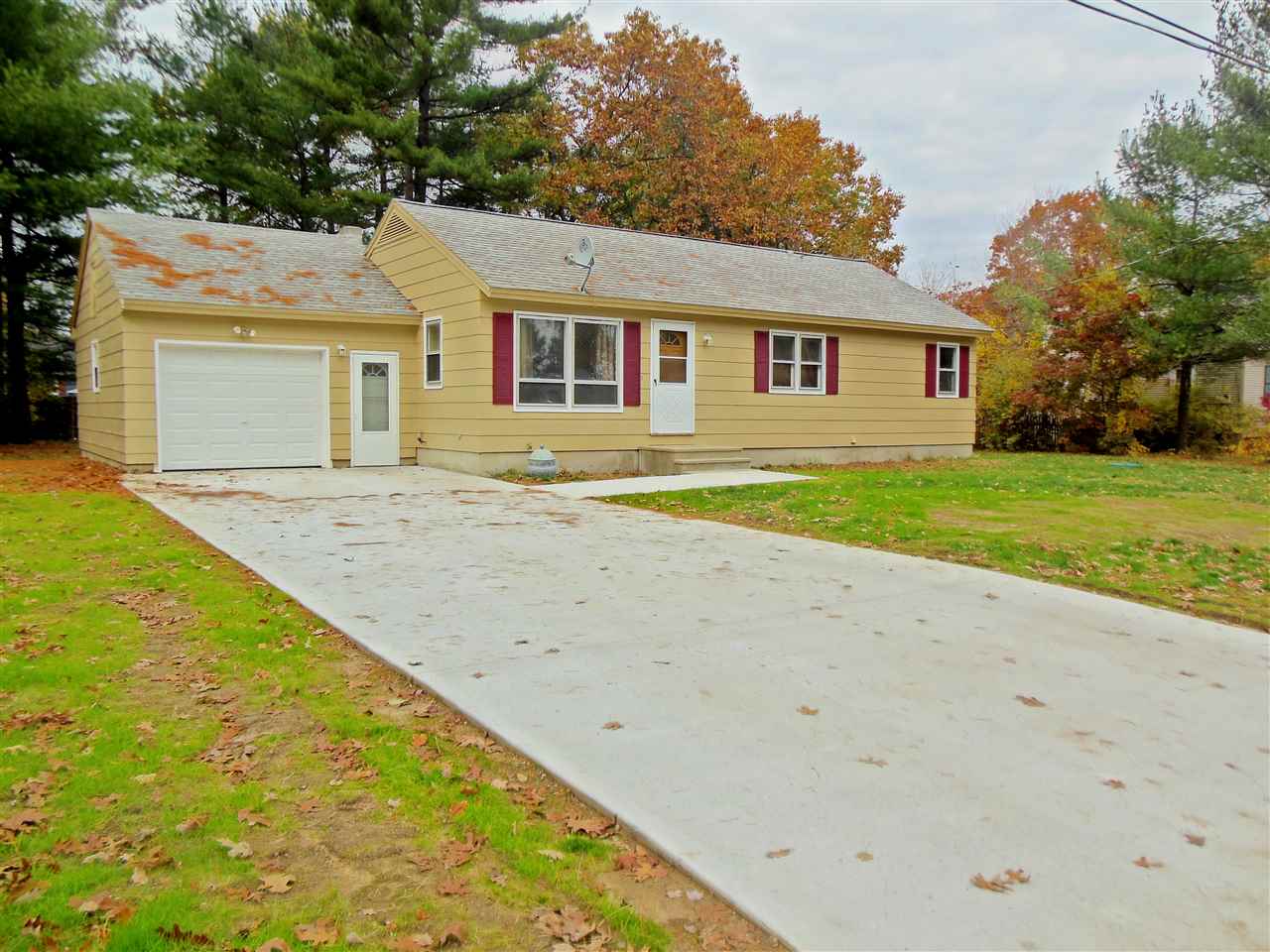 6 Hope Drive Rochester, NH 03868 - Photo 1 of 14