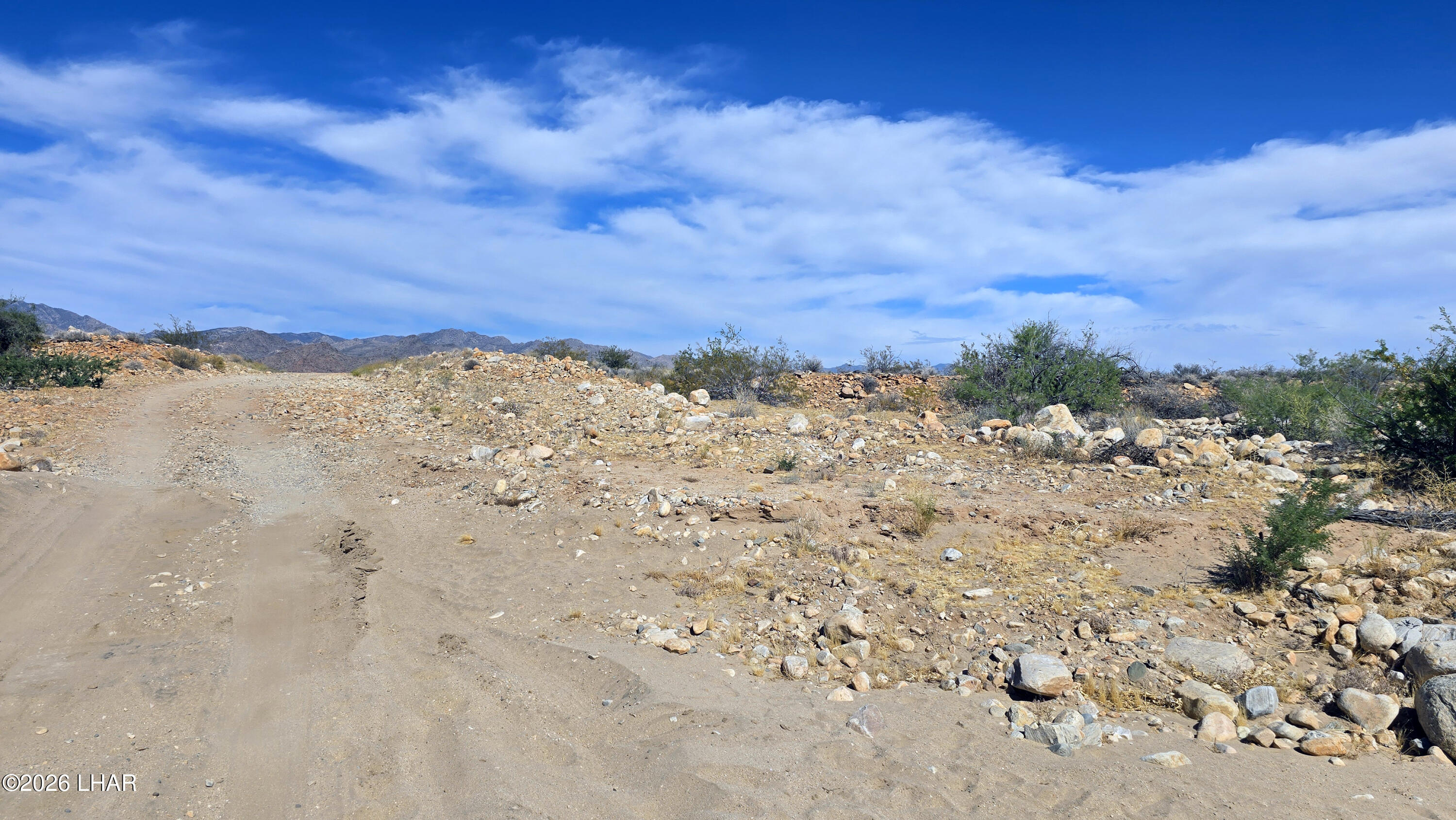 208-21-374 Lorton Road Yucca, AZ 86438 - Photo 27 of 33