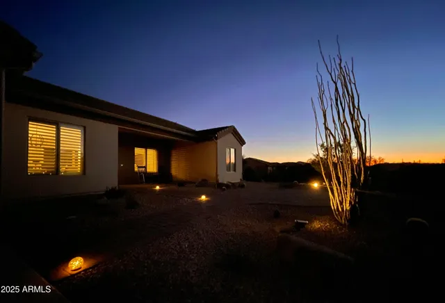 $825,000 | 2049 East Gaffney Road, New River, AZ 85087