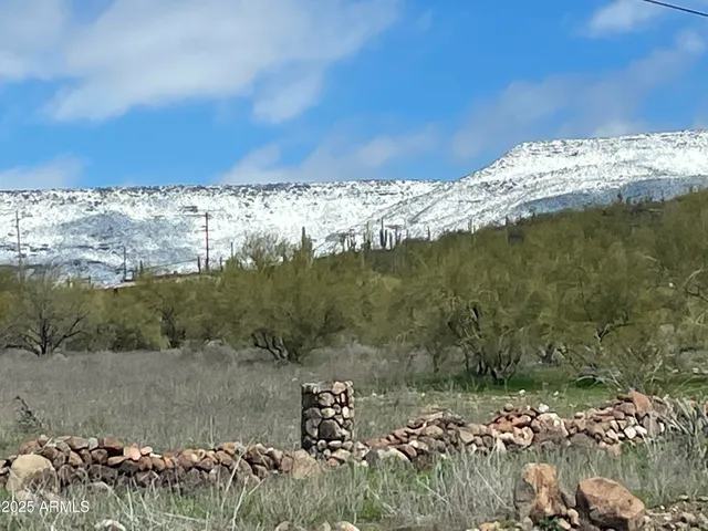 $825,000 | 2049 East Gaffney Road, New River, AZ 85087