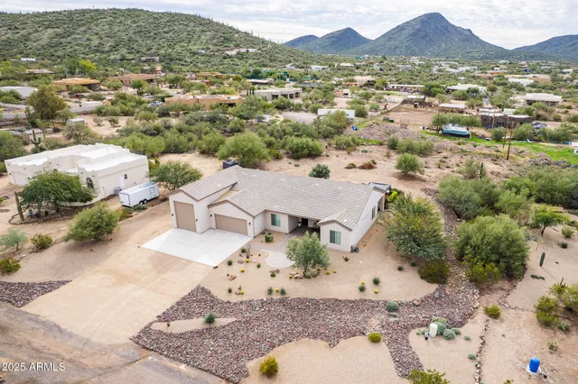 $825,000 | 2049 East Gaffney Road, New River, AZ 85087