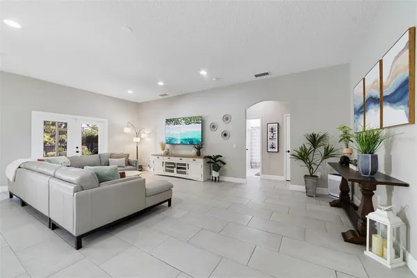 $739,900 | 1401 Hidden Oaks Bend, St. Cloud, FL 34771