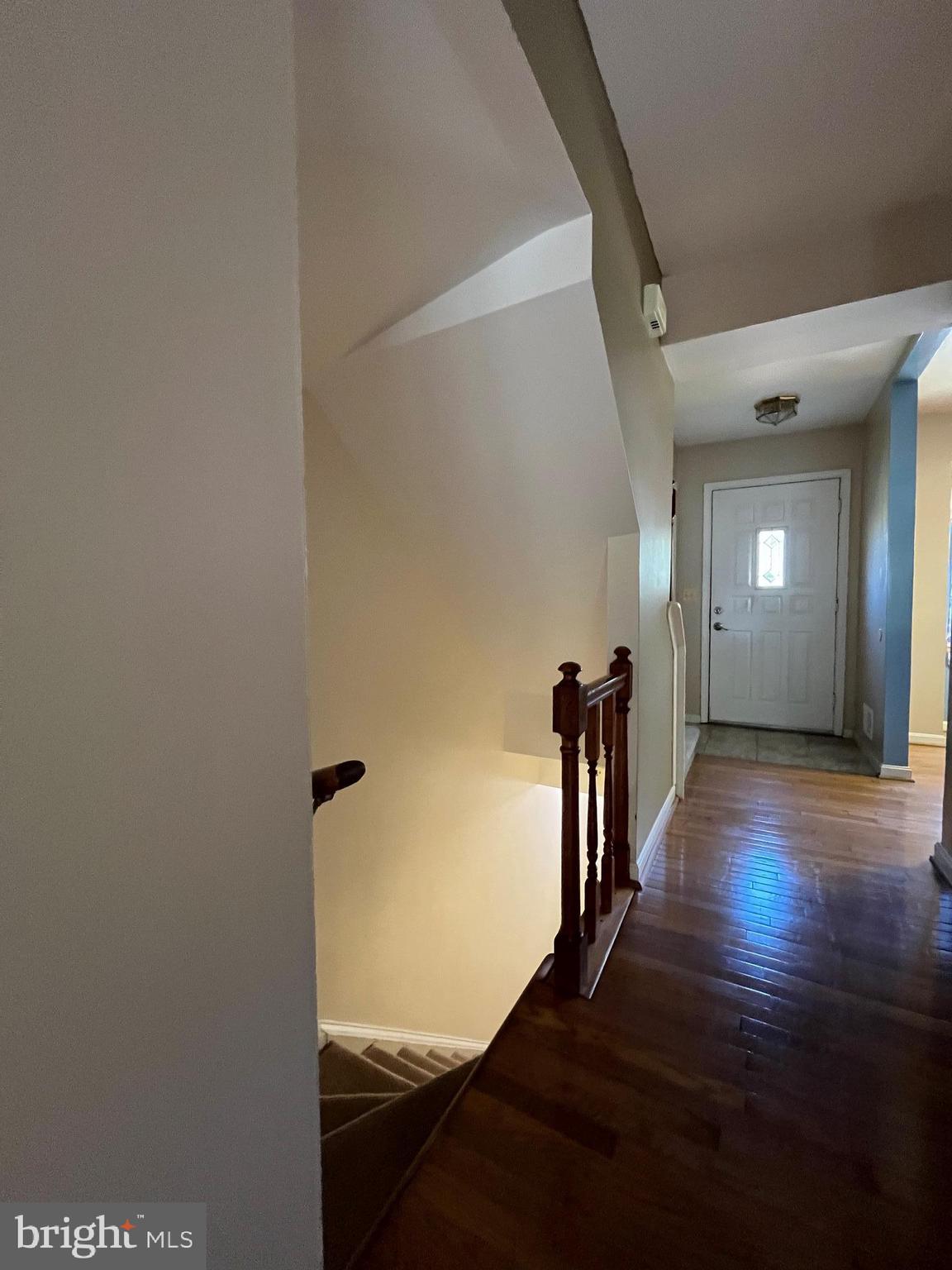 3723 Tavern Way Triangle, VA 22172 - Photo 19 of 42 Entrance hallway