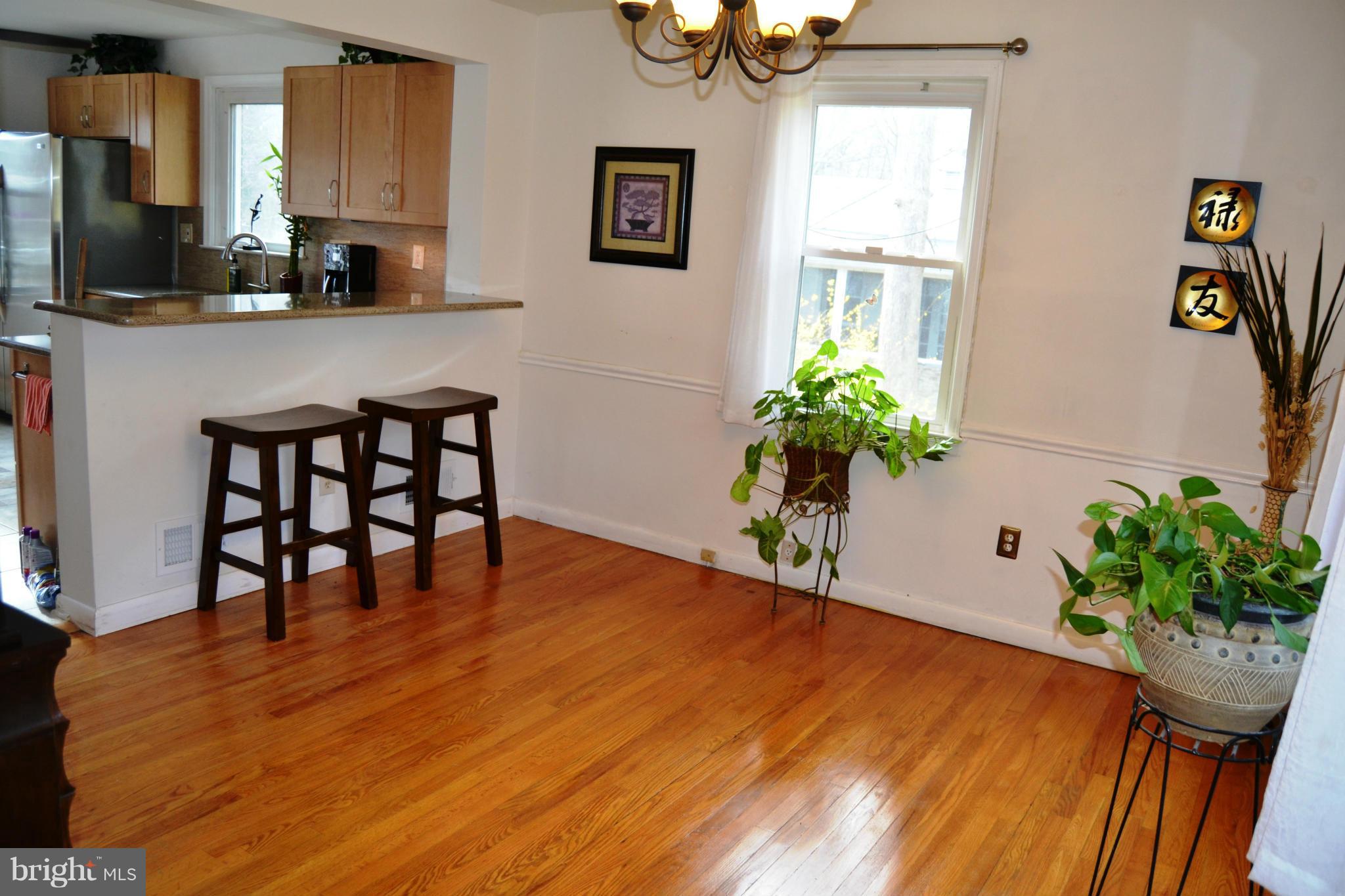 7011 Lancaster Road Pikesville, MD 21207 - Photo 5 of 23 Dining Room
