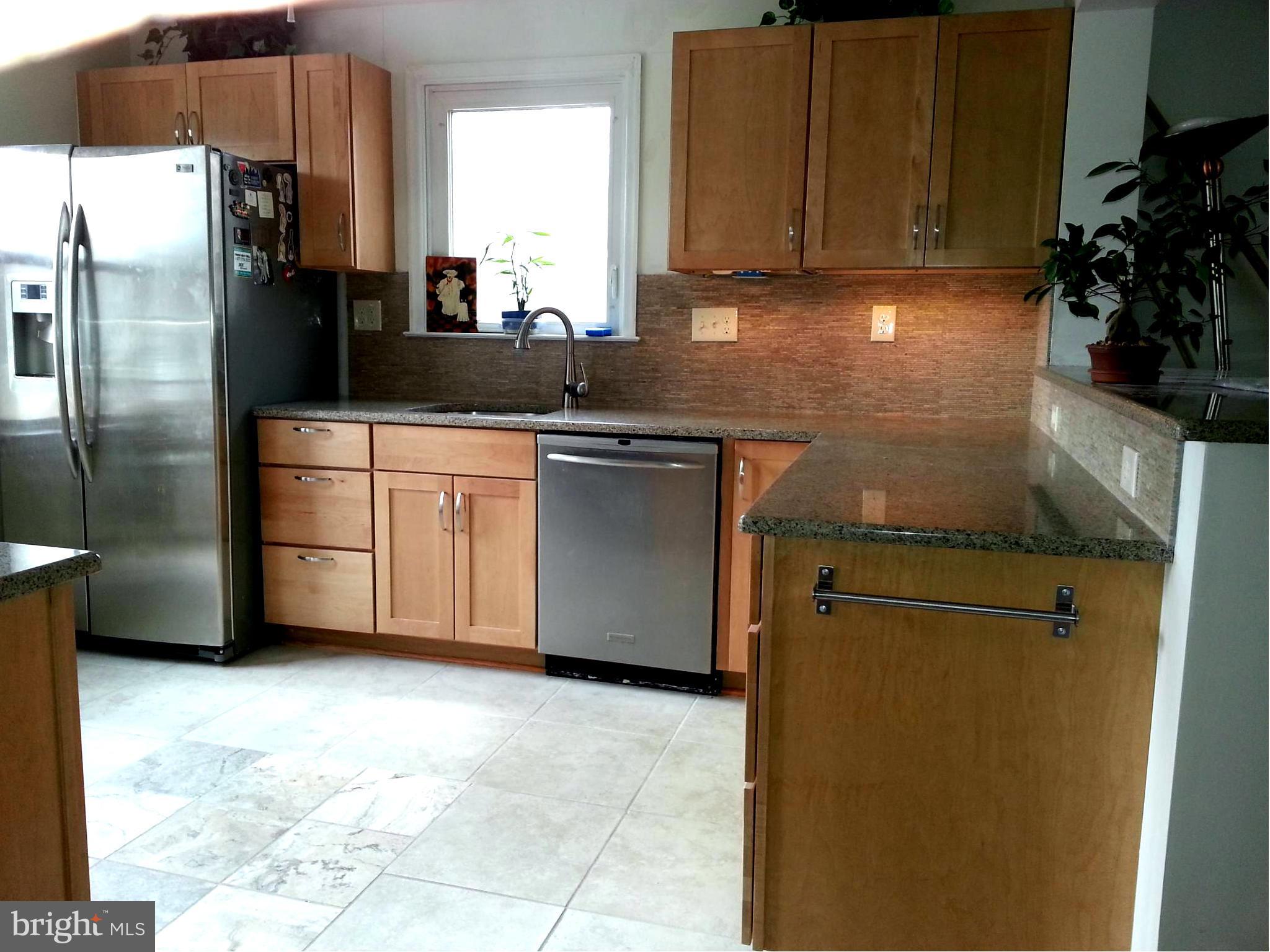 7011 Lancaster Road Pikesville, MD 21207 - Photo 7 of 23 Kitchen