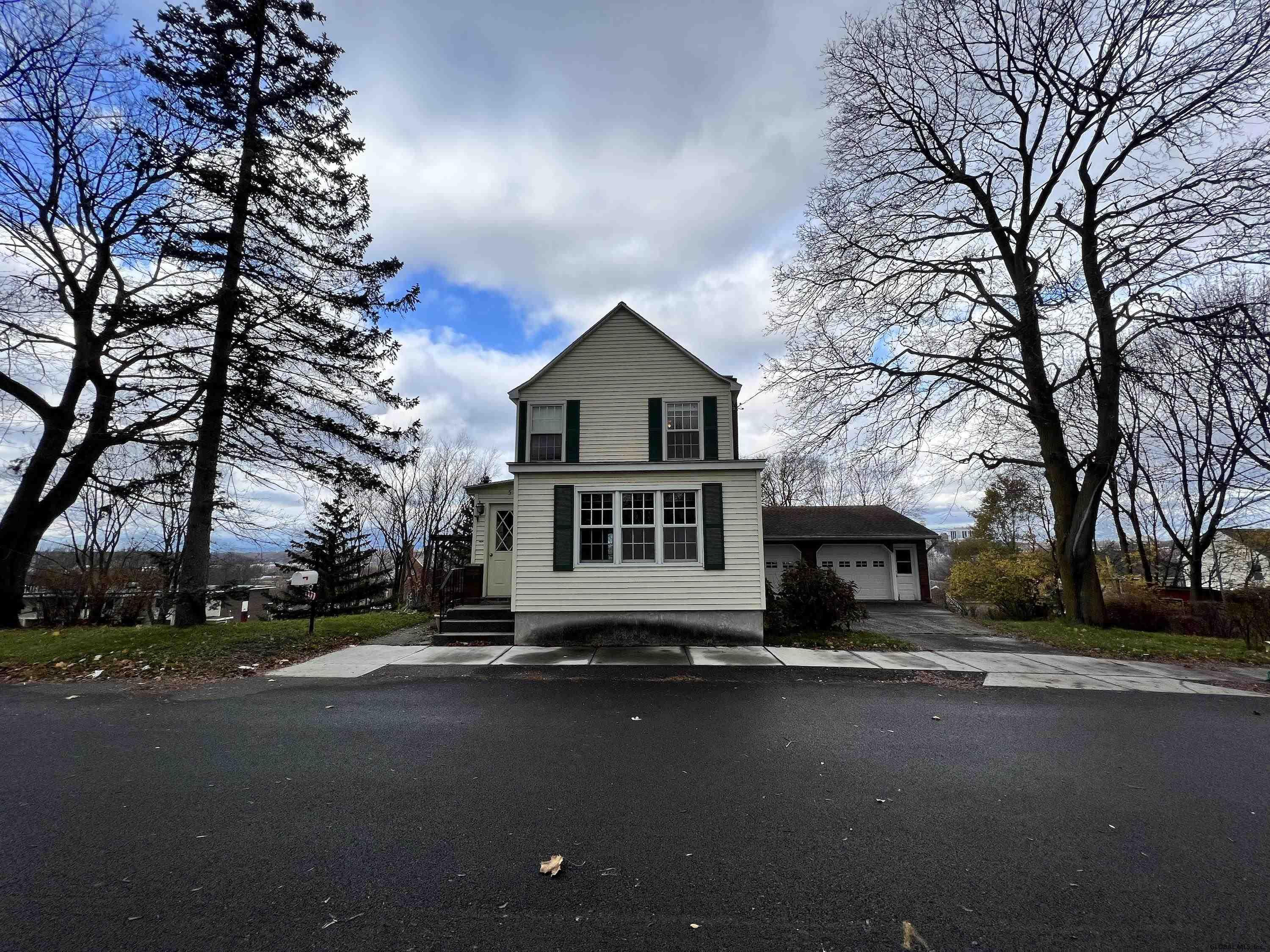 15 Summit Street Rensselaer, NY 12144 - Photo 1 of 80 Photo 1