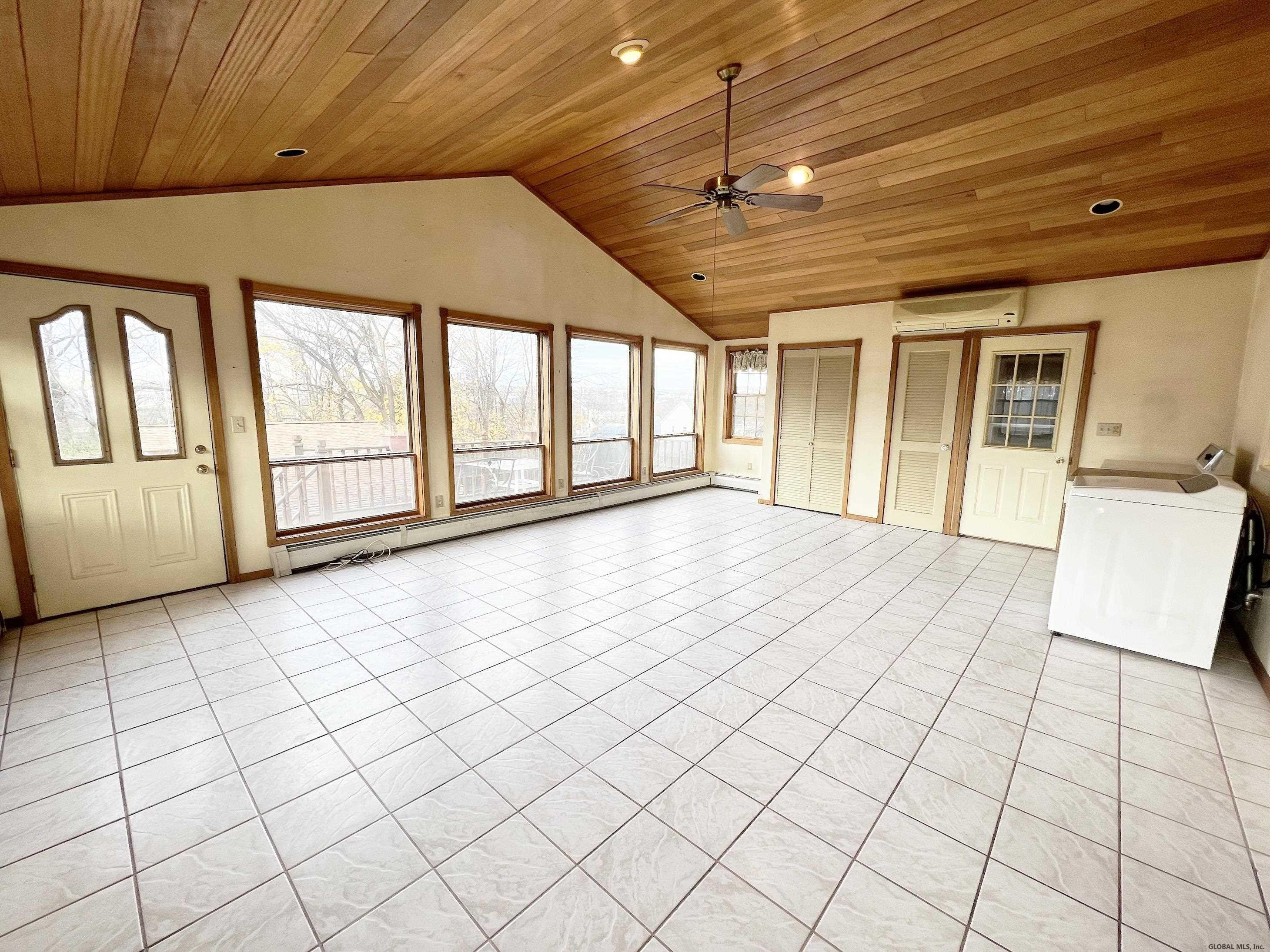 15 Summit Street Rensselaer, NY 12144 - Photo 3 of 80 Photo 3