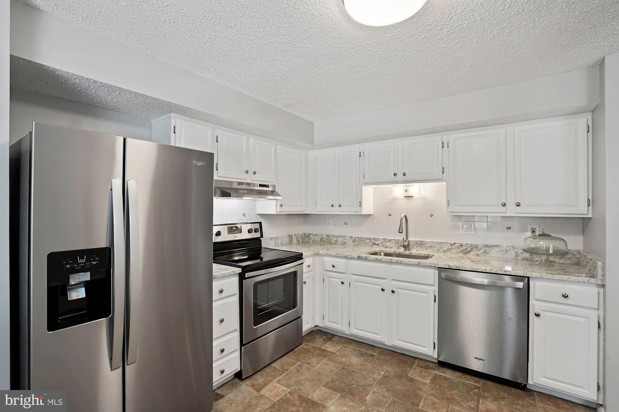 5822 Canvasback Road Burke, VA 22015 - Photo 7 of 35 Gallery Image 7