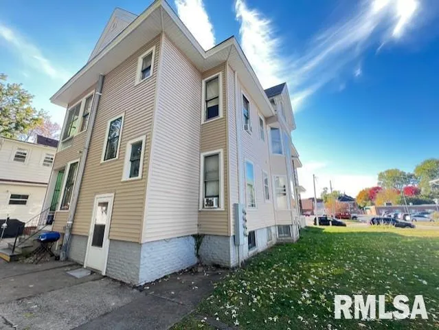 $169,000 | 529 North Kellogg Street, Galesburg, IL 61401