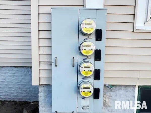 $169,000 | 529 North Kellogg Street, Galesburg, IL 61401