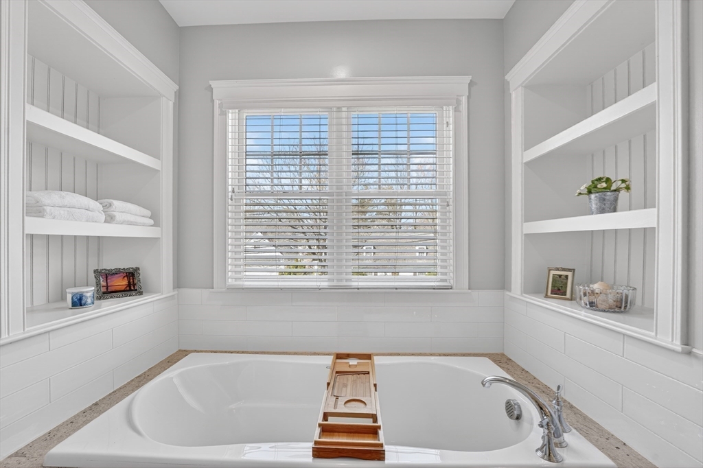 176 Melrose Avenue Needham, MA 02492 - Photo 22 of 41
