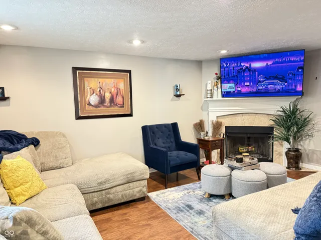 $295,000 | 9308 Thornwood Drive, Indianapolis, IN 46250