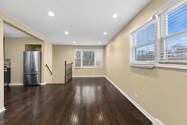$270,000 | 2808 West 140th Place, Blue Island, IL 60406