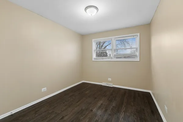 $270,000 | 2808 West 140th Place, Blue Island, IL 60406
