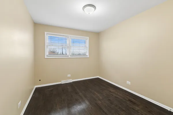 $270,000 | 2808 West 140th Place, Blue Island, IL 60406