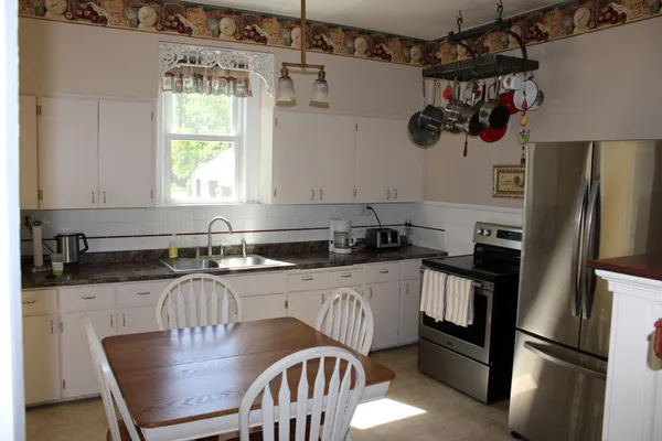 $395,000 | 221 Main Street North, Sauk Centre, MN 56378