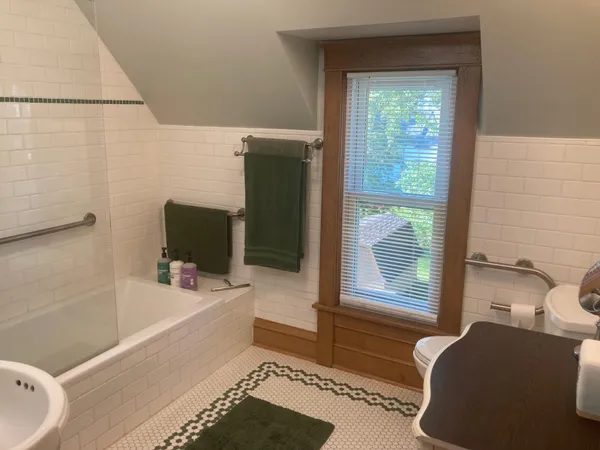 $395,000 | 221 Main Street North, Sauk Centre, MN 56378