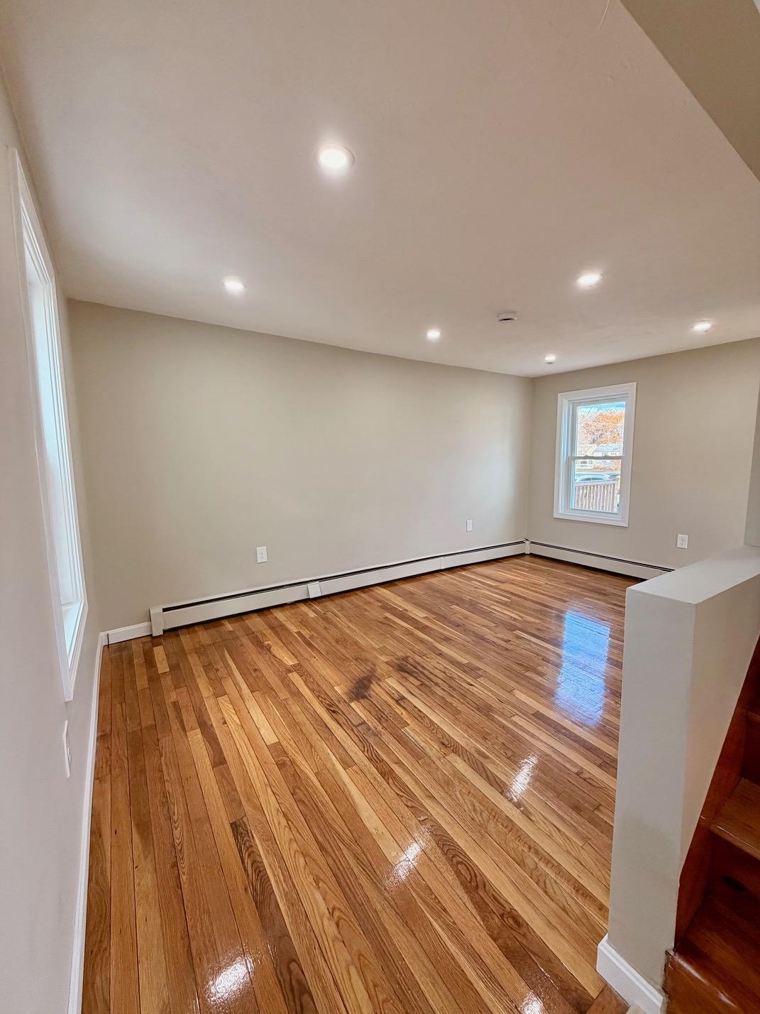 57 Washington Street Seabrook, NH 03874 - Photo 12 of 35