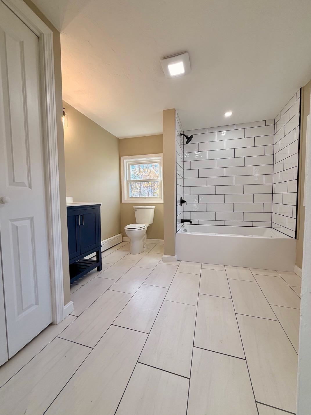 57 Washington Street Seabrook, NH 03874 - Photo 7 of 35