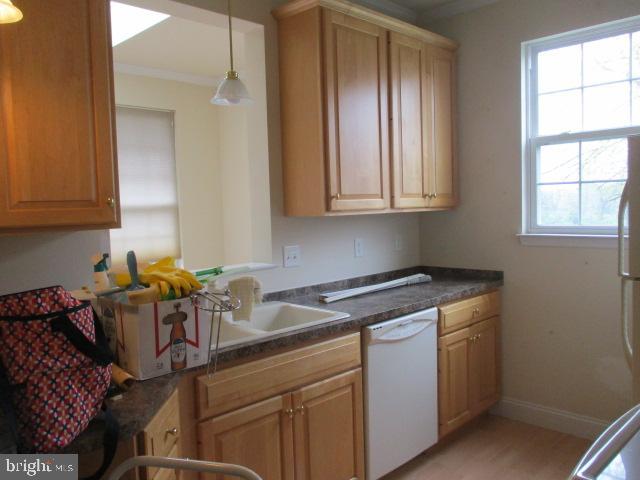 5 Fallowfield Circle Reading, PA 19607 - Photo 6 of 20 Kitchedn