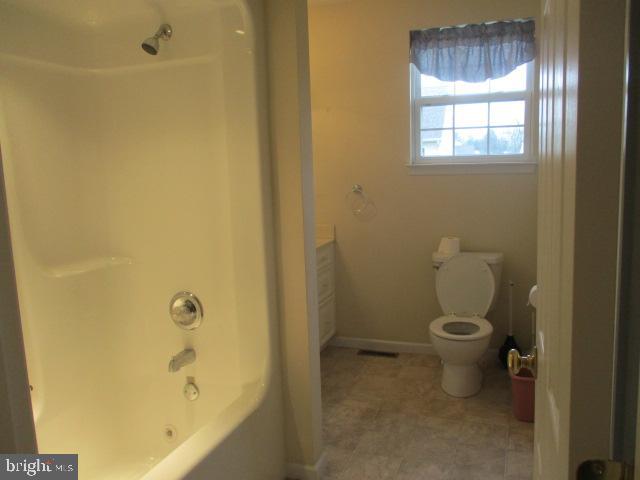 5 Fallowfield Circle Reading, PA 19607 - Photo 10 of 20 Bath