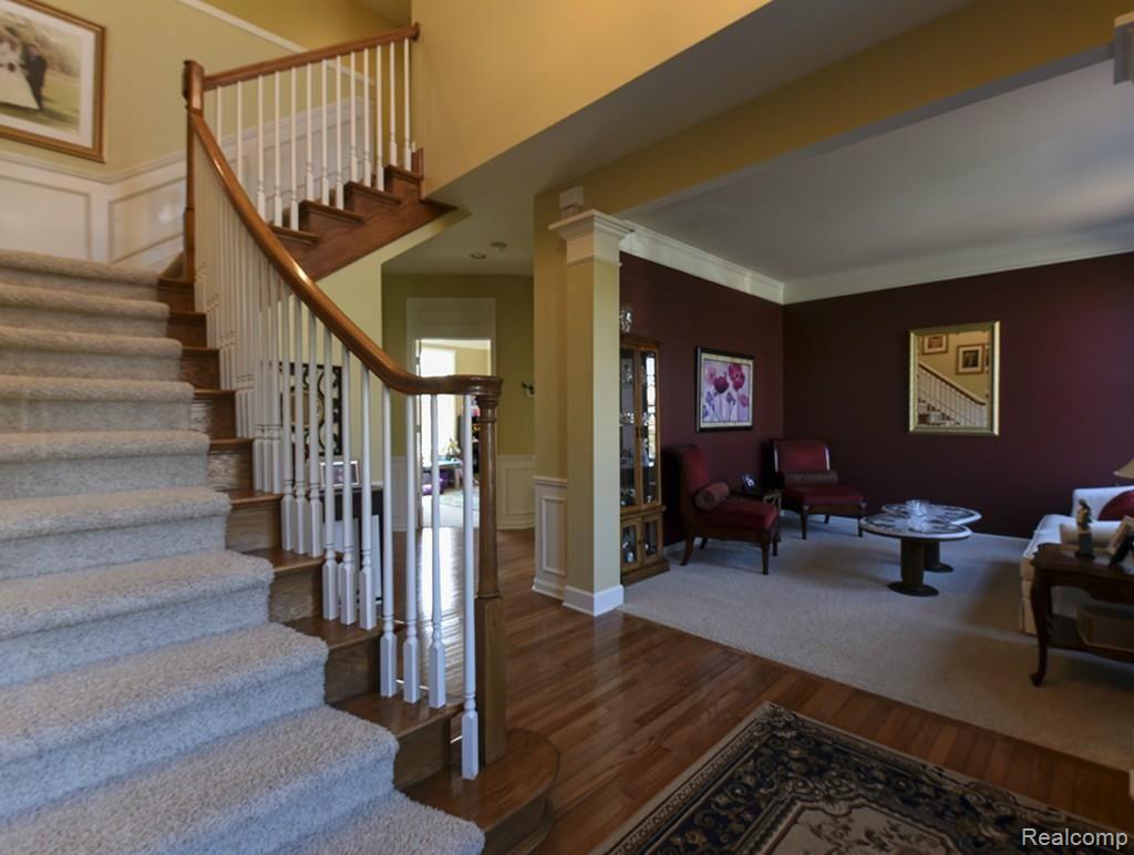 1667 Blushing Court Rochester, MI 48307 - Photo 5 of 24 DSC_2036.jpg