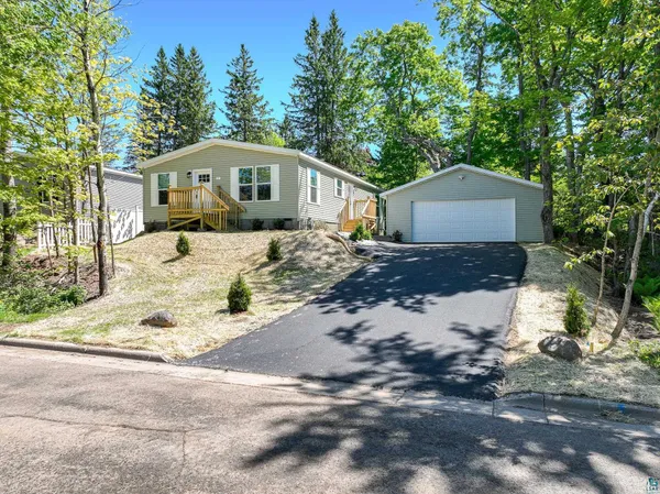 $330,000 | 306 West Palm Street, Duluth, MN 55811