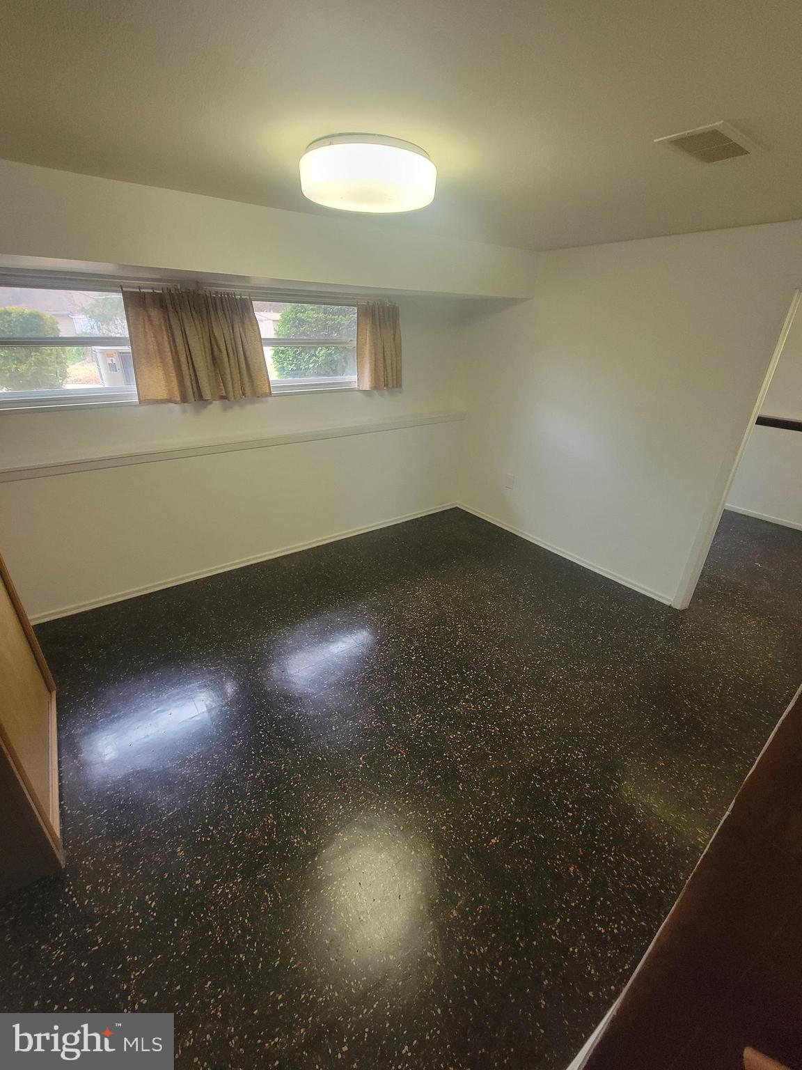 216 Kenmark Road Newark, DE 19713 - Photo 15 of 21 Den