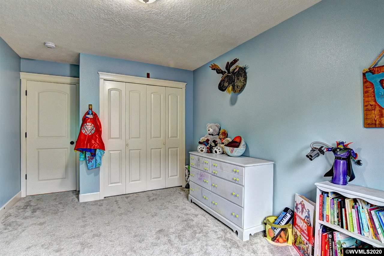 122 10th Street Jefferson, OR 97352 - Photo 26 of 32