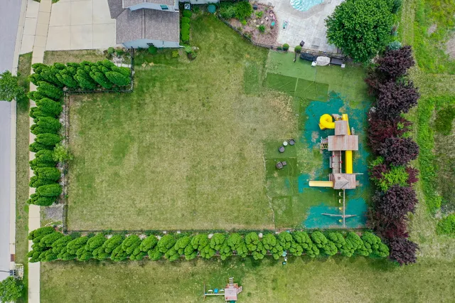 $159,900 | 1330 Prairie Creek Boulevard, Oconomowoc, WI 53066