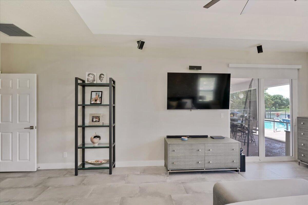 21588 Halstead Drive Boca Raton, FL 33428 - Photo 17 of 77 18-21588 Halstead Dr-33428-18