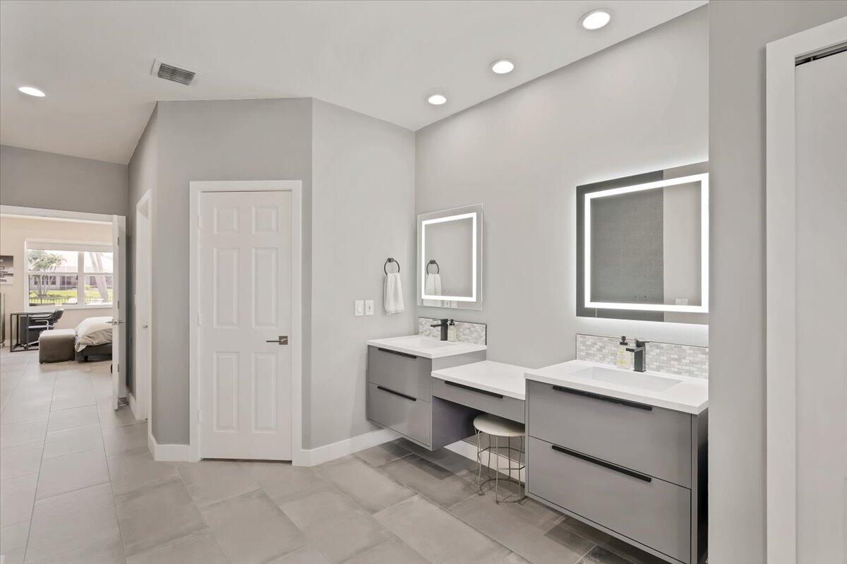 21588 Halstead Drive Boca Raton, FL 33428 - Photo 19 of 77 20-21588 Halstead Dr-33428-20