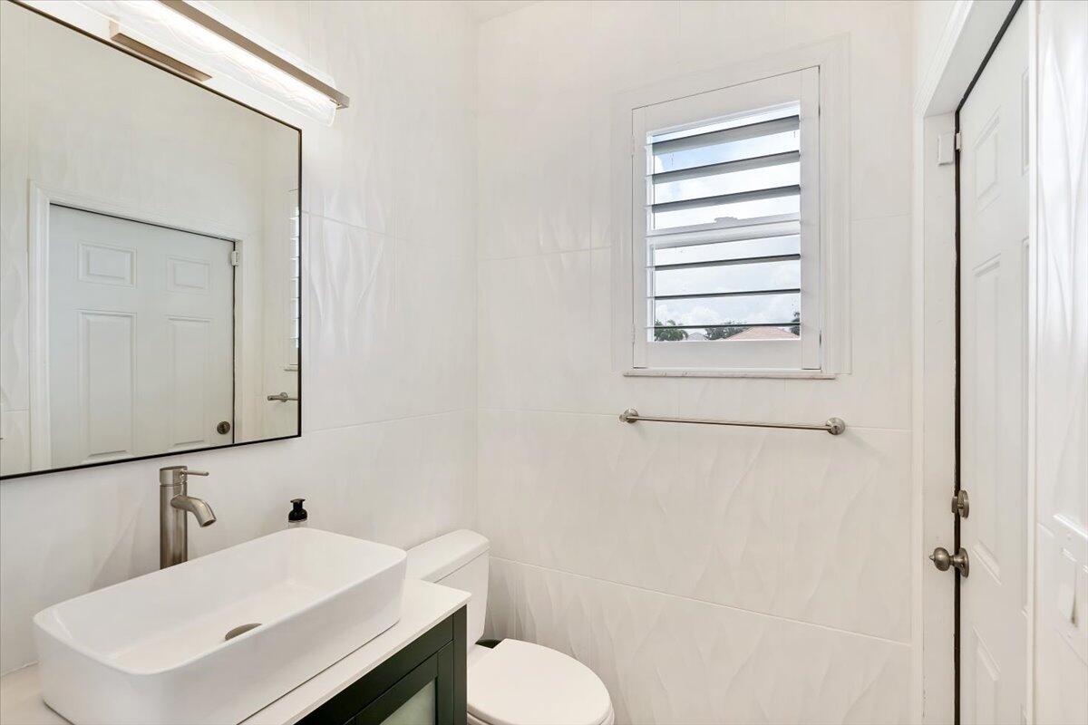 21588 Halstead Drive Boca Raton, FL 33428 - Photo 28 of 77 29-21588 Halstead Dr-33428-29