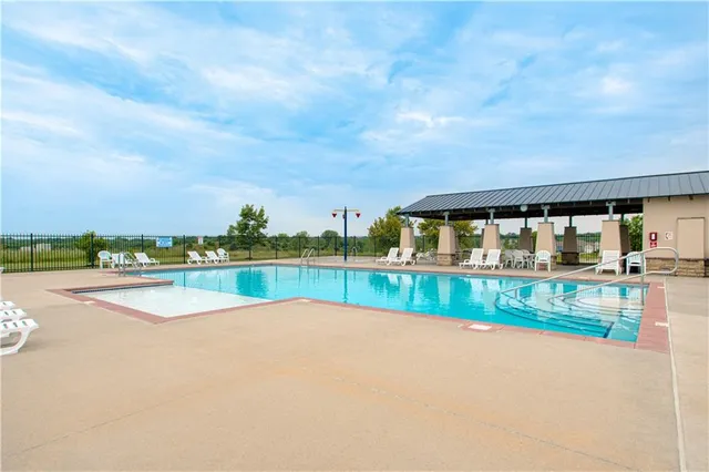 $615,000 | 1128 Southwest Whitby Drive, Lee's Summit, MO 64083