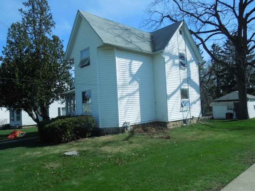 705 West Main Street Warren, IL 61087 - Photo 4 of 5