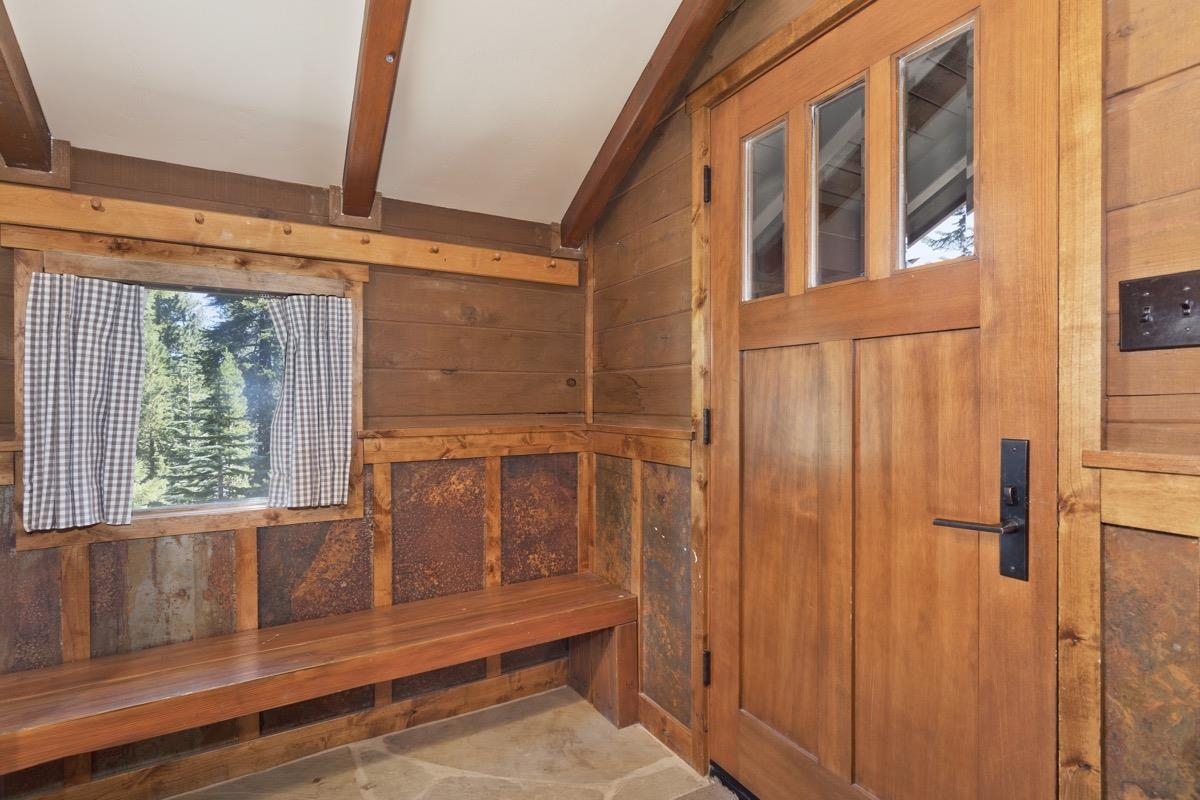 210 Convict Drive Mammoth Lakes, CA 93546 - Photo 4 of 46 a view of front door