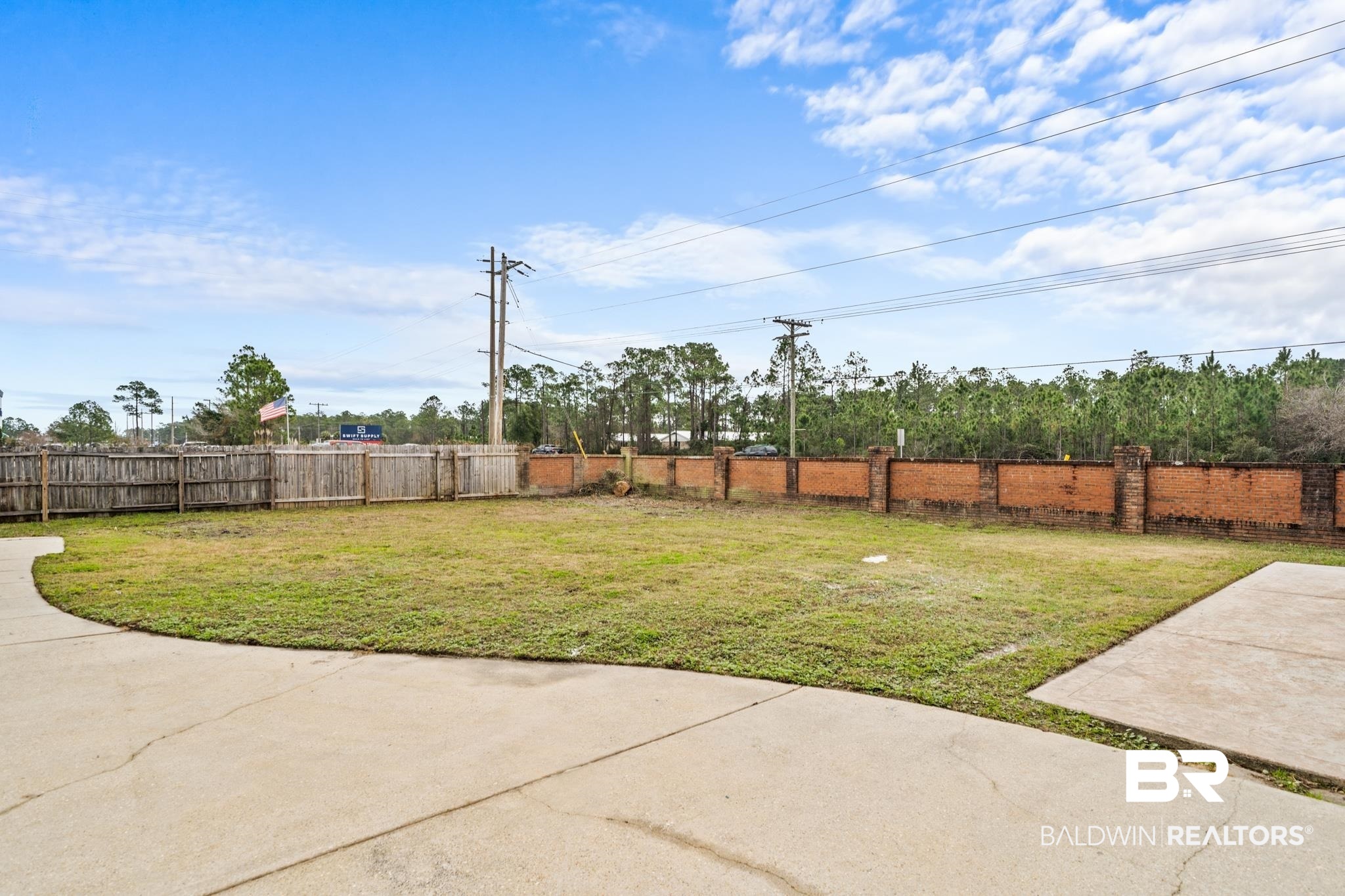 4586 Spinnaker Way Orange Beach, AL 36561 - Photo 5 of 37 Back Yard