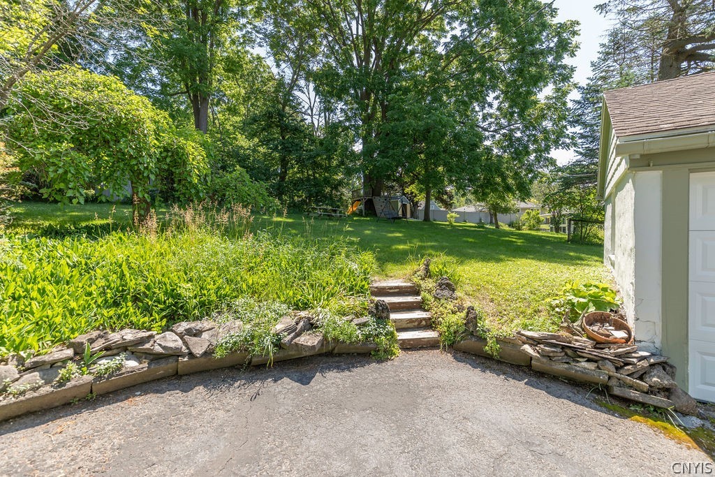 105 Guilford Road Syracuse, NY 13224 - Photo 45 of 50