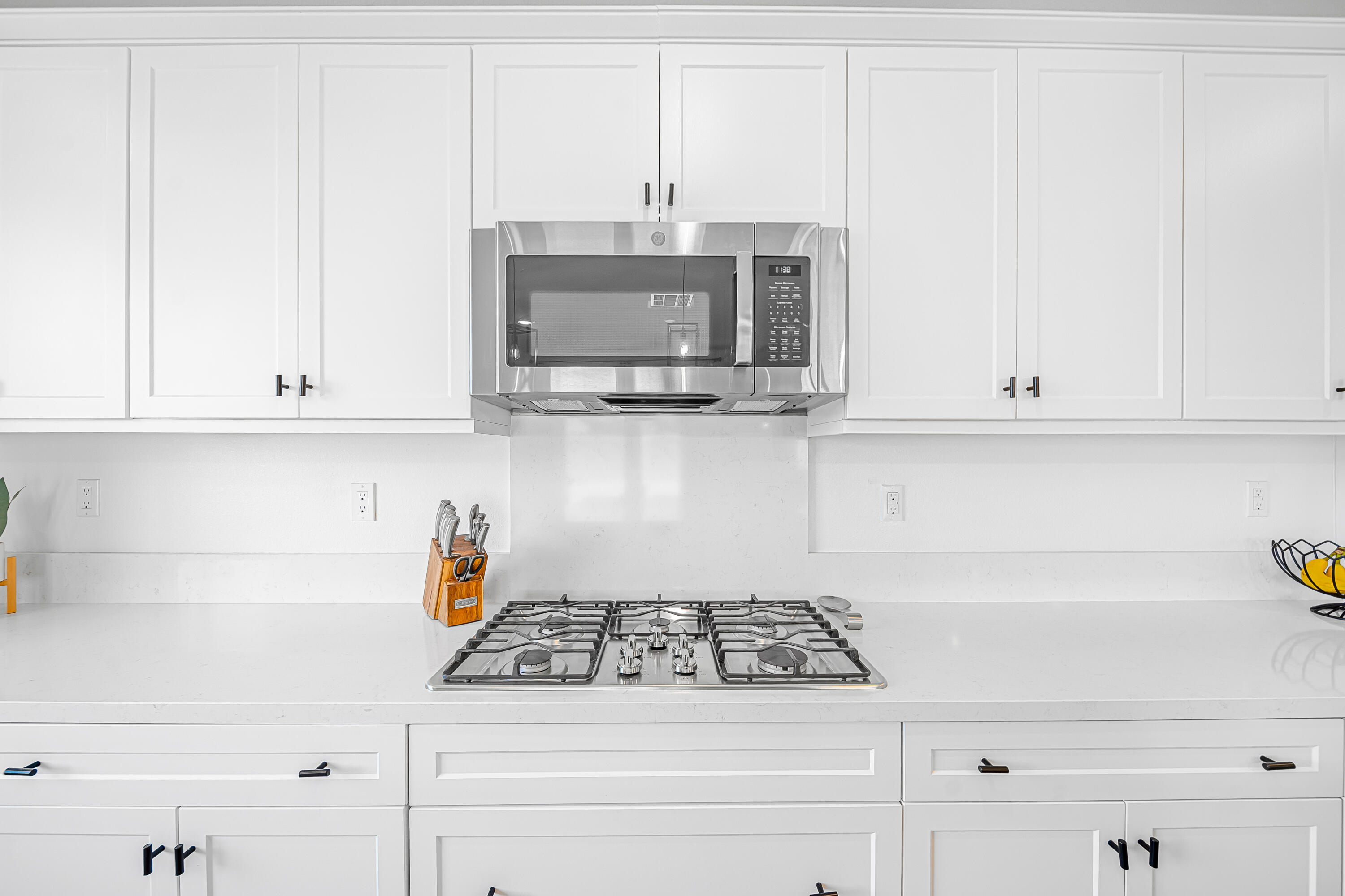 82188 Verdi Road Indio, CA 92203 - Photo 16 of 43 Kitchen