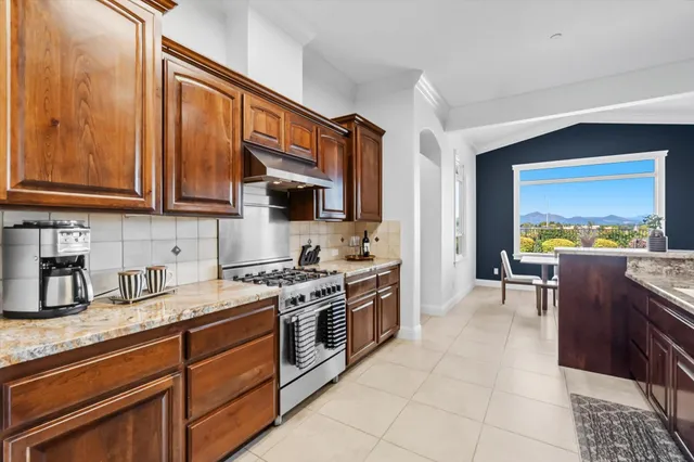 $630,000 | 654 Rogue River Way, Redding, CA 96003