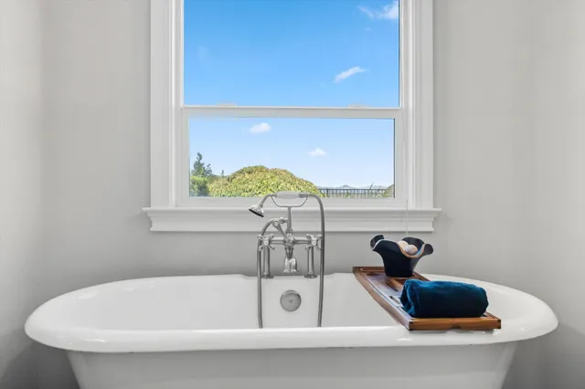 $630,000 | 654 Rogue River Way, Redding, CA 96003