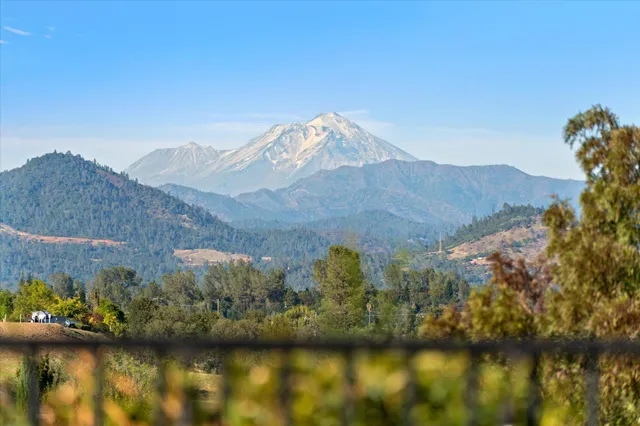 $630,000 | 654 Rogue River Way, Redding, CA 96003