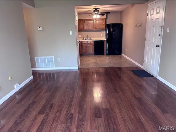 $1,350 | 7519 Triwoods Drive, Unit F, St. Louis, MO 63119