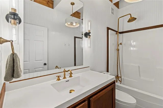 $224,900 | 1005 Sycamore Drive, Maysville, MO 64469