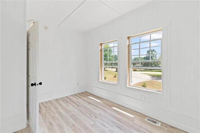 $224,900 | 1005 Sycamore Drive, Maysville, MO 64469