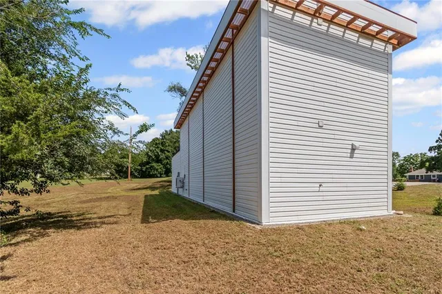 $224,900 | 1005 Sycamore Drive, Maysville, MO 64469