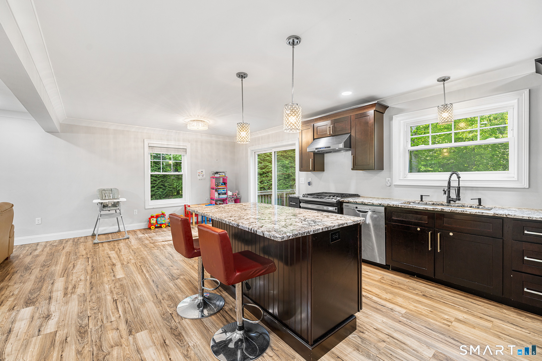 25 Spring Rock Road East Lyme, CT 06333 - Photo 12 of 36