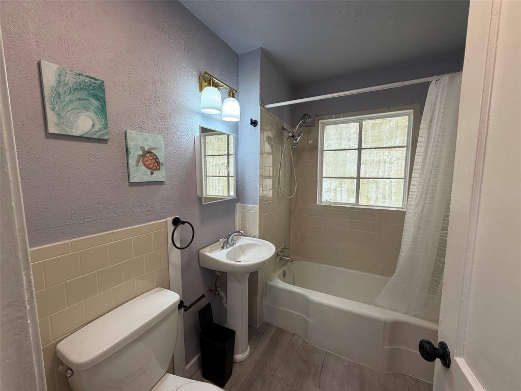714 Southwest Dallas Street Grand Prairie, TX 75051 - Photo 15 of 27 second Bathroom