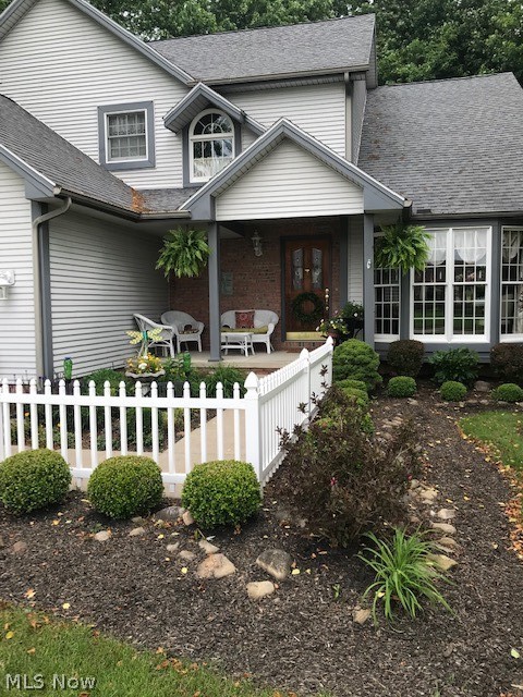 2336 Hunters Ridge Youngstown, OH 44512 - Photo 2 of 29 Gallery Image 2