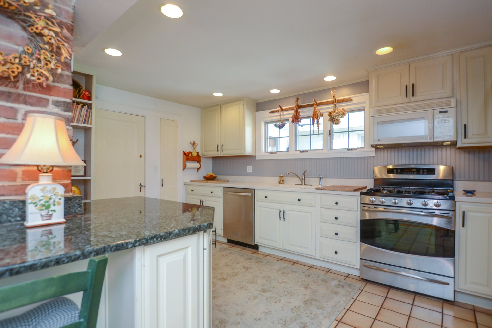 191 High Street Hampton, NH 03842 - Photo 13 of 39 Gallery Image 13